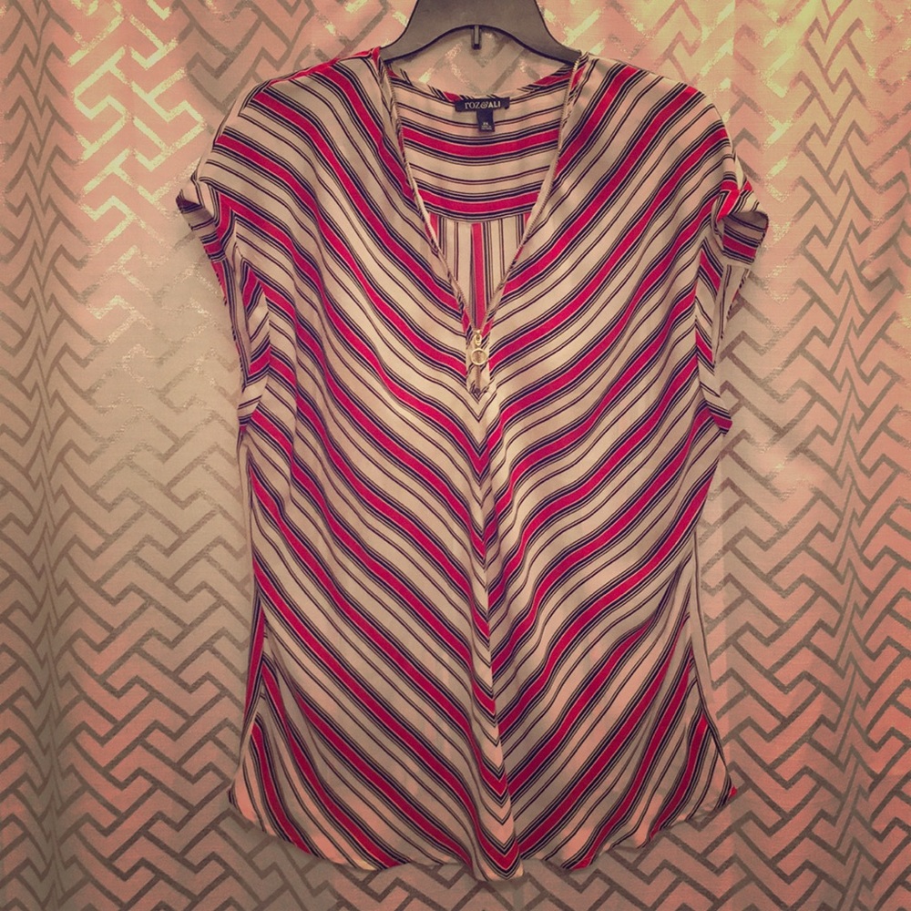 Black, White, and Red Zipper Blouse